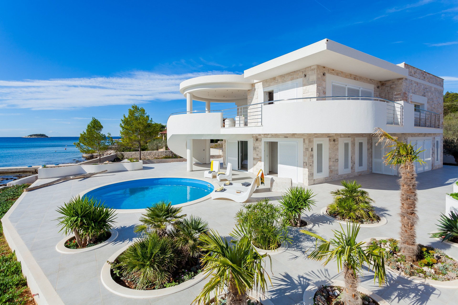 The Benefits of Living In A Villa Community